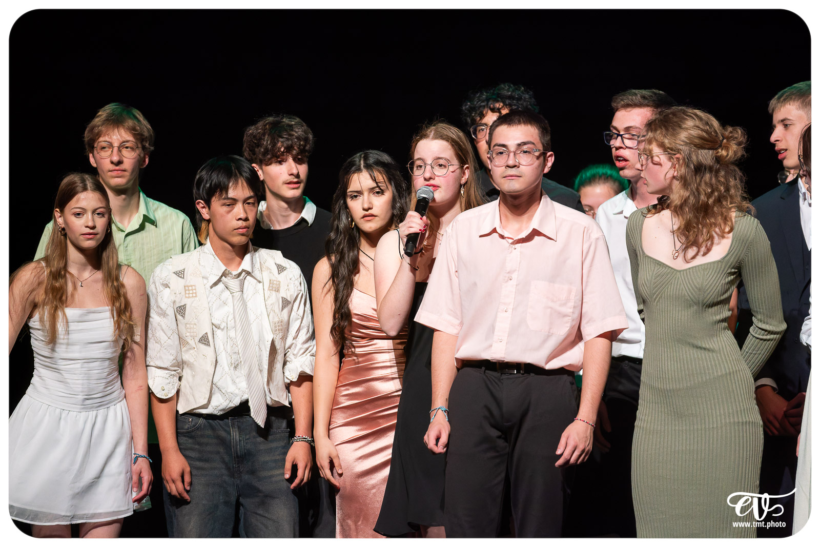MAIS SONGEONS À RÉPÉTER S'IL VOUS PLAIT !